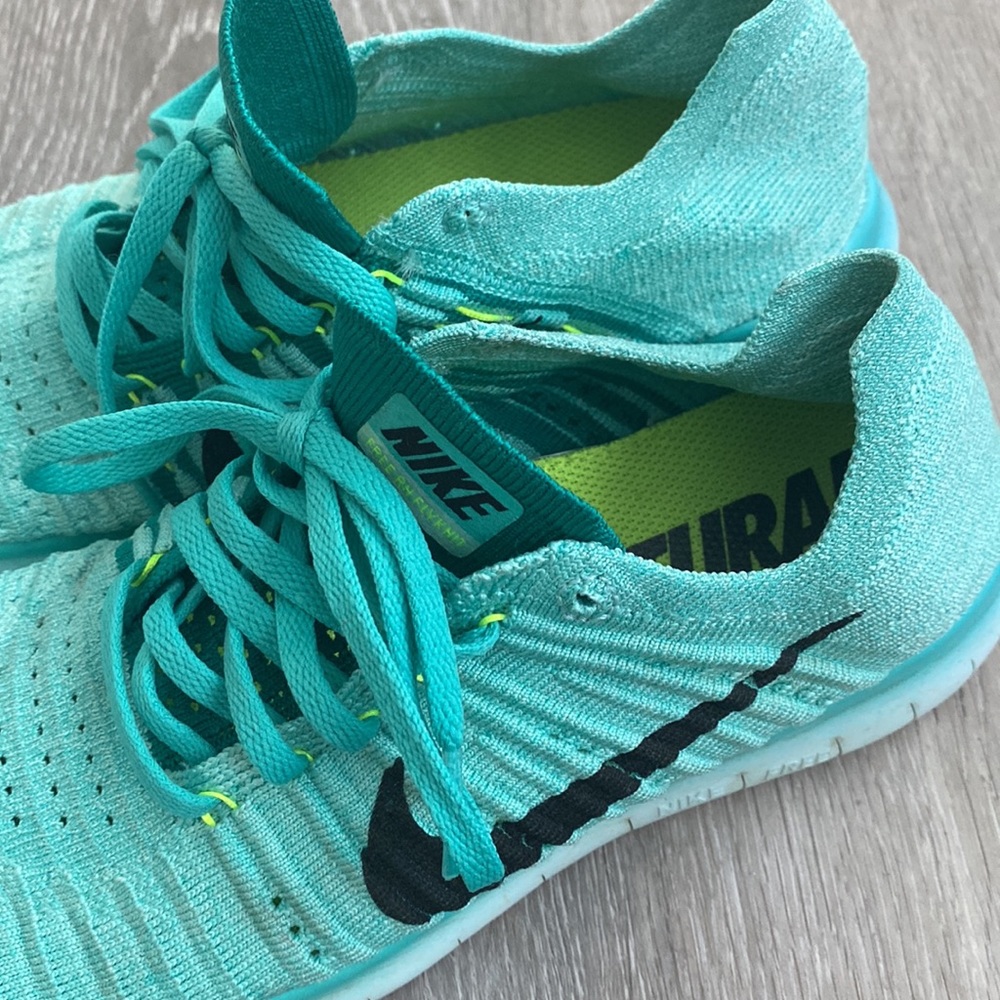 Nike Sneakers - Picture 2 of 4